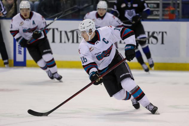 Kelowna Rockets right wing Carson Wetsch