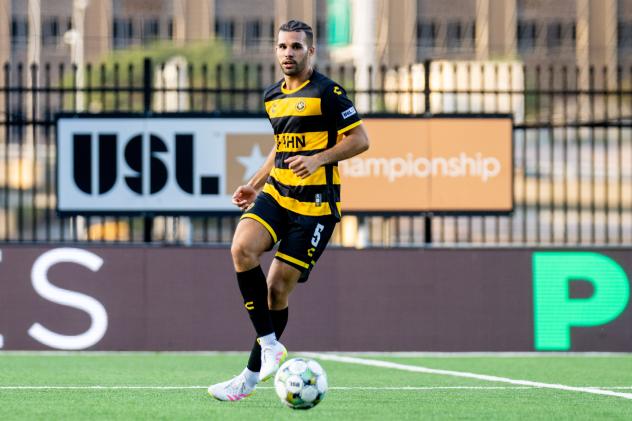 Pittsburgh Riverhounds SC defender Sean Suber