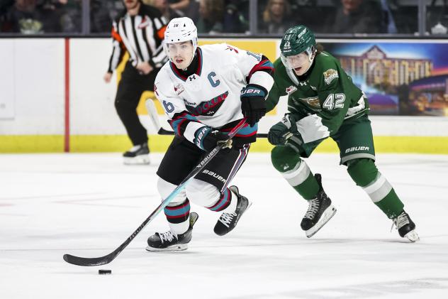 Kelowna Rockets right wing Carson Wetsch vs. the Everett Silvertips
