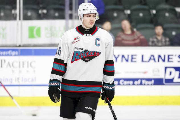 Kelowna Rockets right wing Carson Wetsch