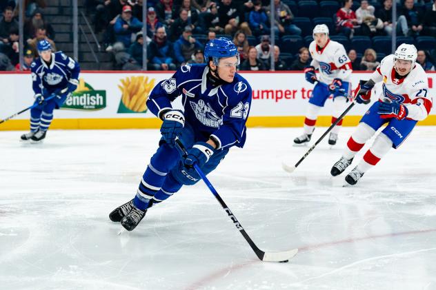 Syracuse Crunch defenseman Maxim Groshev vs. the Laval Rocket