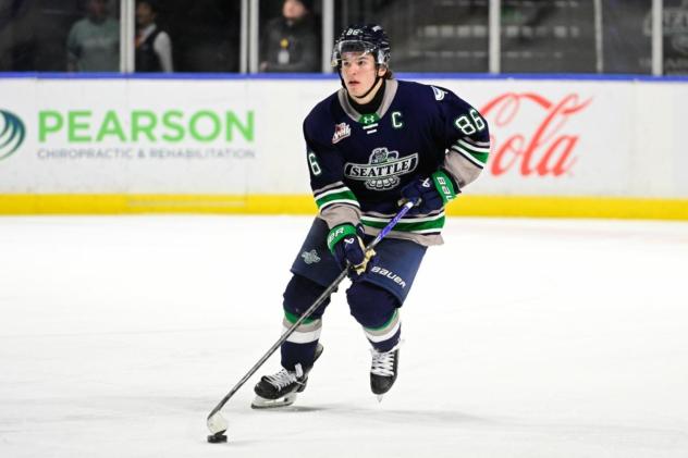 Seattle Thunderbirds center Braeden Cootes