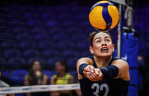 Grand Rapids Rise setter Saige Ka'aha'aina-Torres