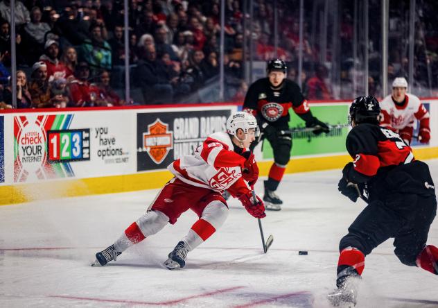 Grand Rapids Griffins battle the Charlotte Checkers