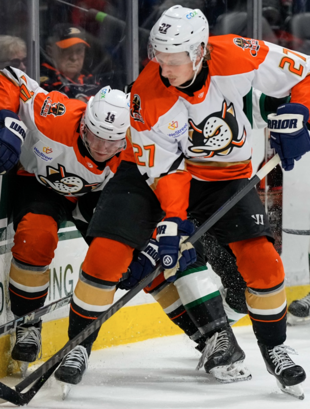 Tulsa Oilers in their Duck's Affiliation Night jerseys