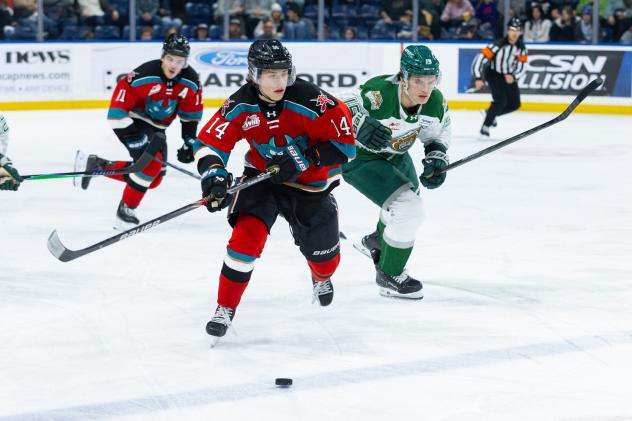 Kelowna Rockets right wing Kalder Varga