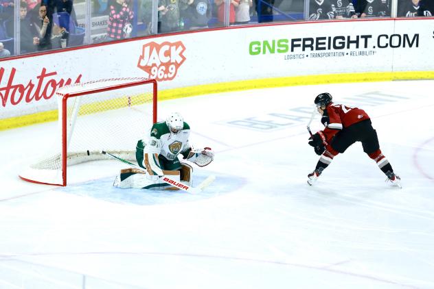 Vancouver Giants left wing Torretto Marrelli scores against the Everett Silvertips