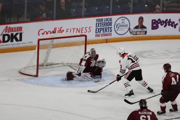 Peterborough Petes goaltender Easton Rye vs. the Niagara IceDogs