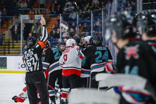 Kelowna Rockets mix it up with the Prince George Cougars