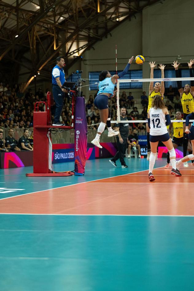 Orlando Valkyries outside hitter Charitie Luper and libero Teodora Pusic