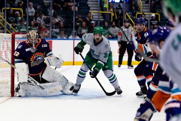Florida Everblades forward Jesse Lansdell vs. the Orlando Solar Bears
