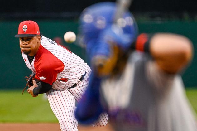 Ottawa Titans pitcher Bryan Peña