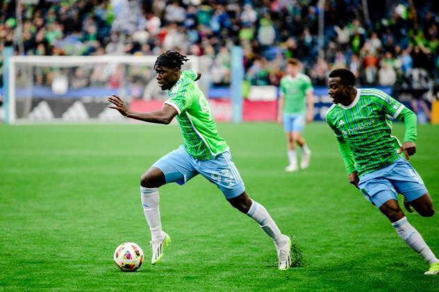 Georgi Minoungou with Sounders FC