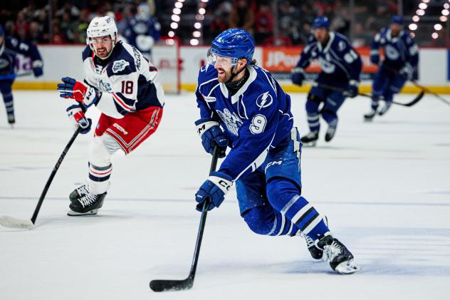 Syracuse Crunch forward Wojciech Stachowiak vs. the Hartford Wolf Pack