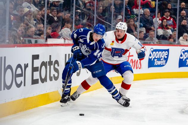 Syracuse Crunch forward Tristan Allard vs. the Laval Rocket