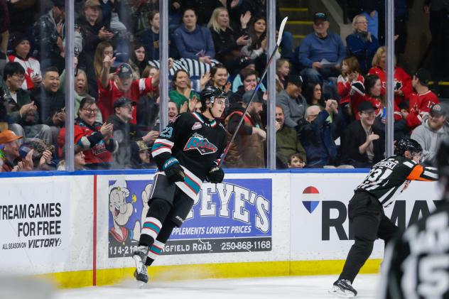 Kelowna Rockets' Hayden Paupanekis on game night