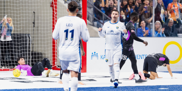 San Diego Sockers' Leonardo de Oliveira and Kraig Chiles on game night