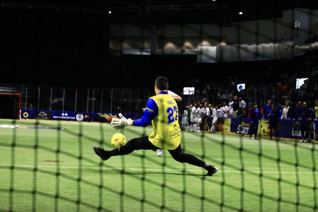 San Diego Sockers goalkeeper Boris Pardo makes a save against the Tacoma Stars