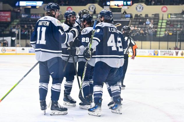 Worcester Railers celebratory huddle