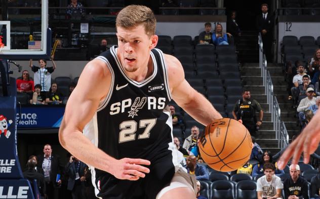 Forward Riley Minix with the Austin Spurs