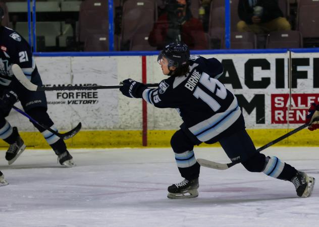 Penticton Vees left wing Brady Birnie