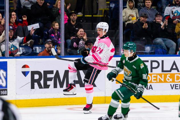 Kelowna Rockets forward Daniel Pekar