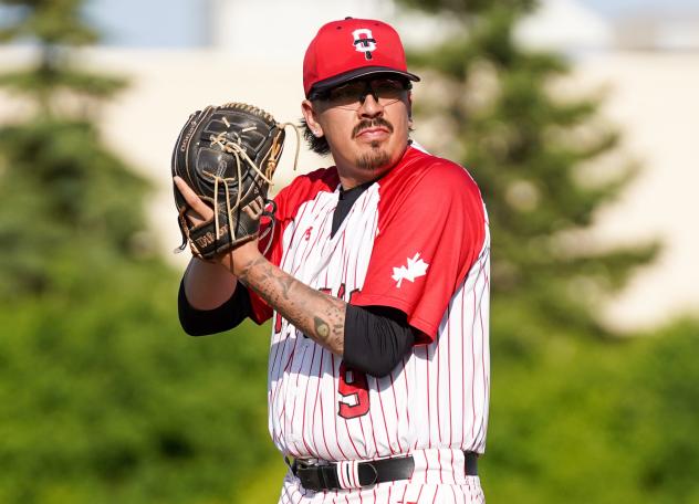 Ottawa Titans pitcher Alfredo Villa