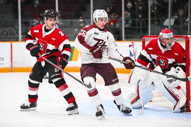 Peterborough Petes centre Aiden Young vs. the Ottawa 67's