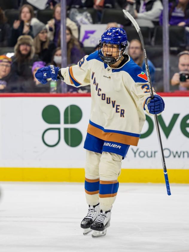 Vancouver Goldeneyes forward Michelle Karvinen