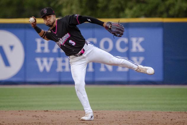 Pensacola Blue Wahoos infielder Jared Serna