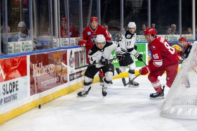 Allen Americans take on the Wichita Thunder
