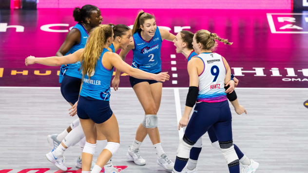 Omaha Supernovas gather to celebrate