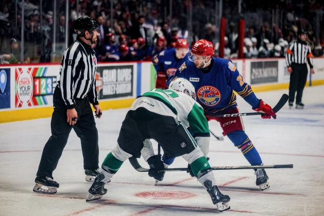 Texas Stars face off with the Grand Rapids Griffins