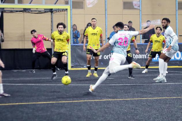 St. Louis Ambush defender James Thomas shoots vs. the Milwaukee Wave