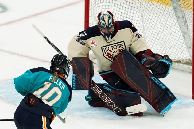 New York Sirens forward Sarah Fillier shoots against the Montréal Victoire