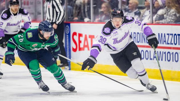 Adirondack Thunder forward Brannon McManus (right) vs. the Maine Mariners