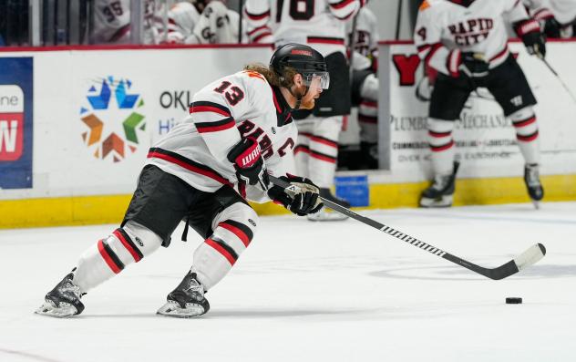 Rapid City Rush forward Ryan Wagner