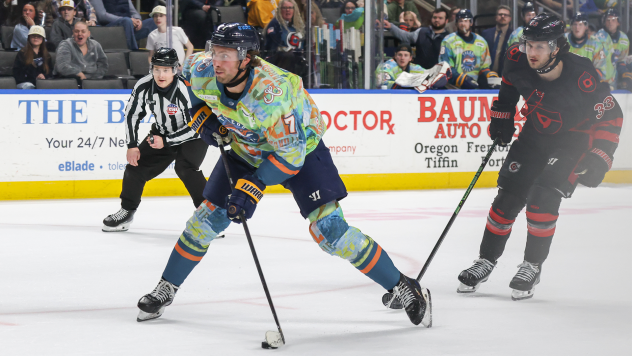 Toledo Walleye forward Sam Craggs