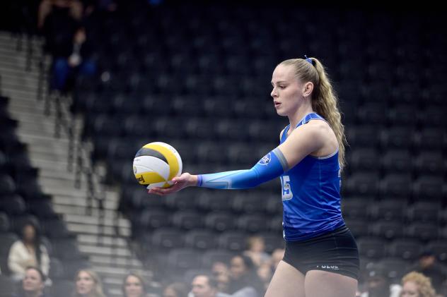 Dallas Pulse outside hitter Mimi Colyer