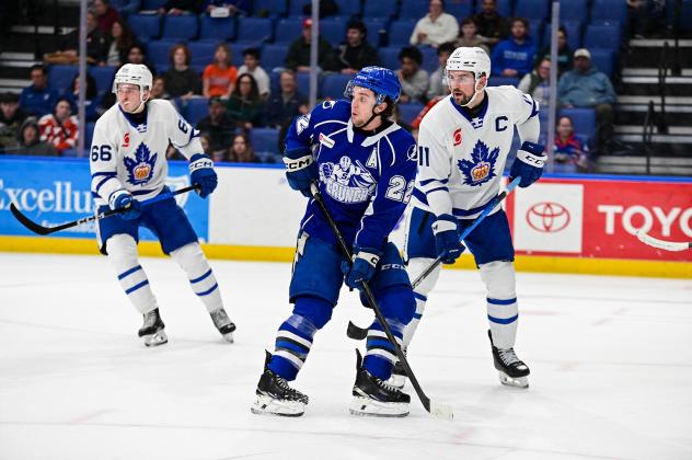 Syracuse Crunch left wing Jakob Pelletier vs. the Toronto Marlies