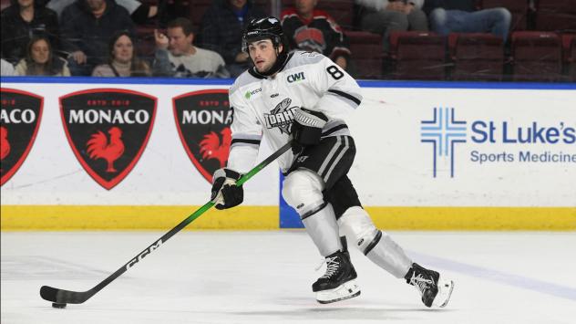 Forward Kaleb Pearson with the Idaho Steelheads