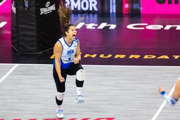 Dallas Pulse setter Natalia Valentin-Anderson