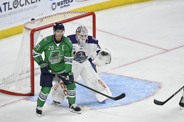 Florida Everblades forward Oliver Chau
