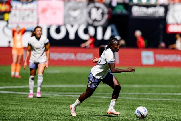 Seattle Reign FC forward Nérilia Mondésir