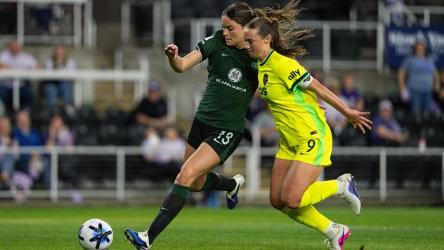Racing Louisville FC's Cristina Roque versus Washington Spirit's Tara Rudd