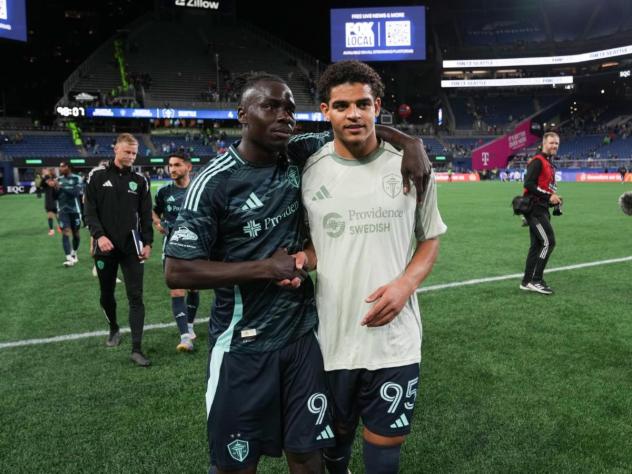 Seattle Sounders FC forwards Georgi Minoungou and Osaze De Rosario
