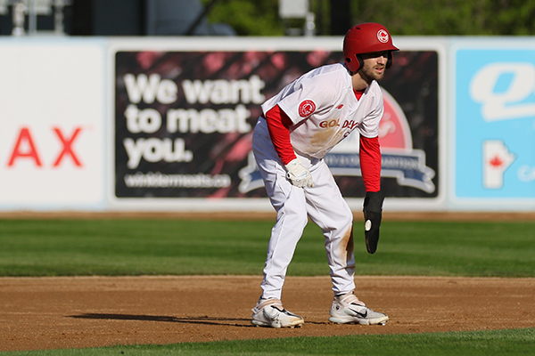 Winnipeg Goldeyes outfielder Adam Hall