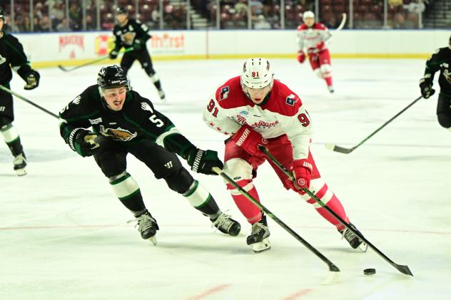 Allen Americans center Michael Gildon vs. the Utah Grizzlies