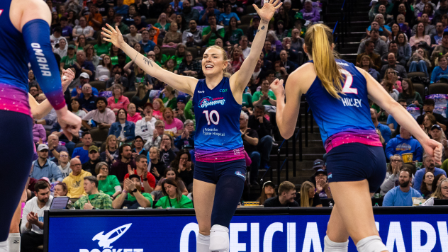 Omaha Supernovas middle blocker Kiara Reinhardt