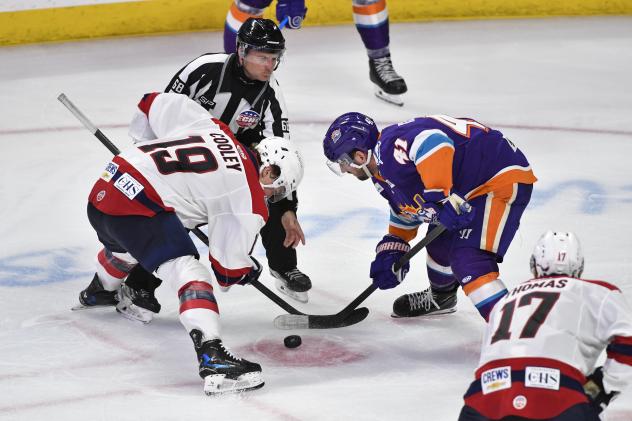 South Carolina Stingrays forward Stanley Cooley faces off with the Orlando Solar Bears